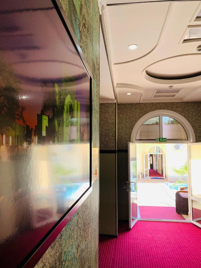 Rahat Inn Hotel タシュケント エクステリア 写真