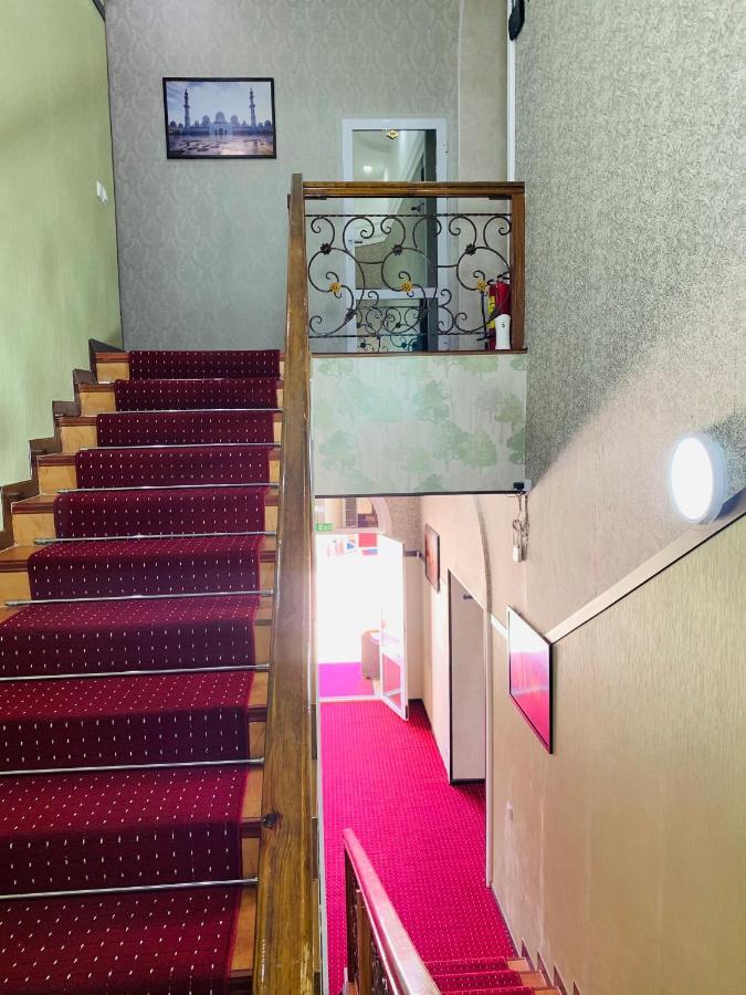 Rahat Inn Hotel タシュケント エクステリア 写真