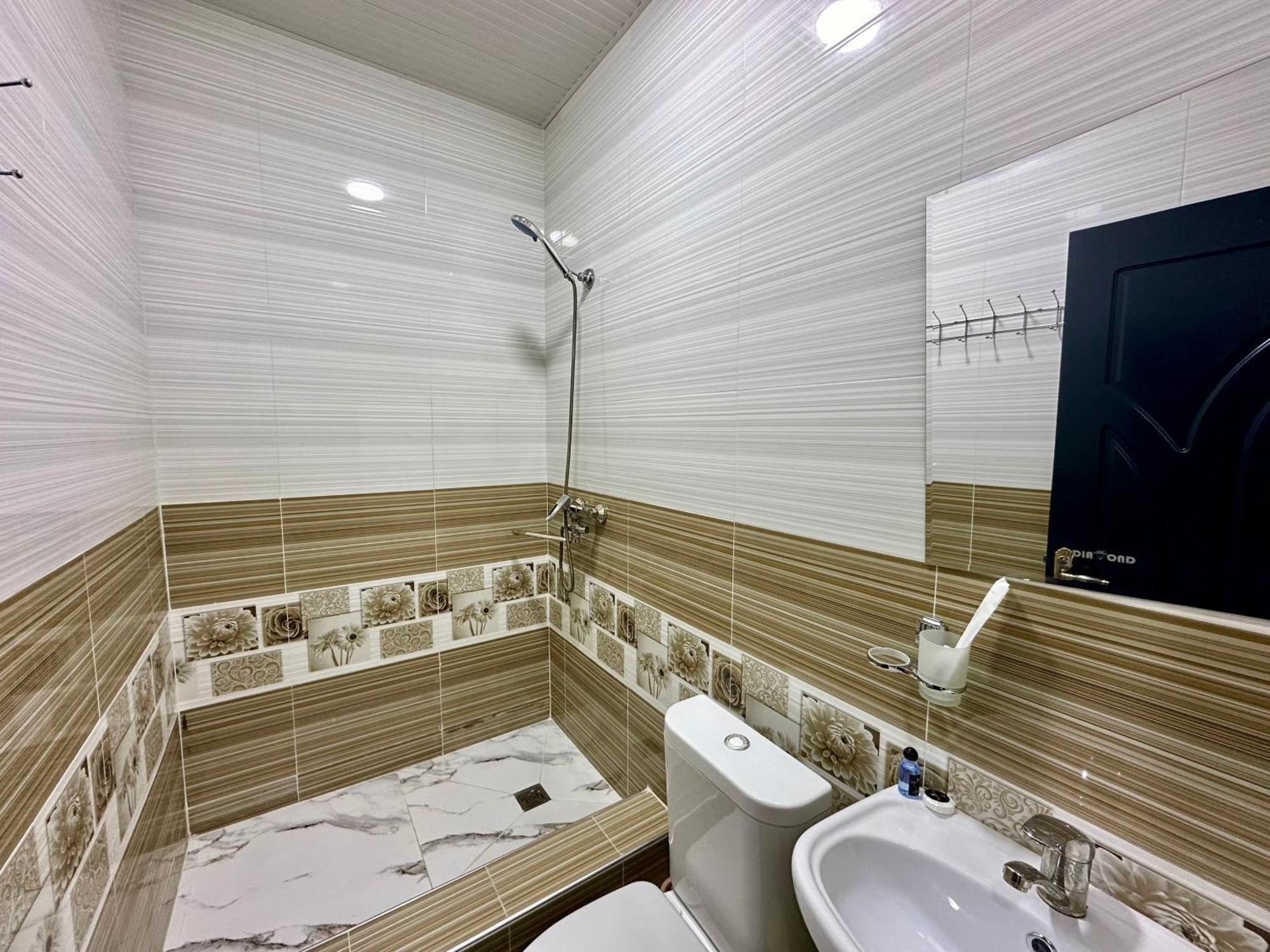 Rahat Inn Hotel タシュケント エクステリア 写真